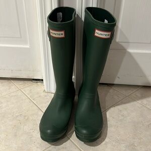 Big kid forest green hunter rain boots